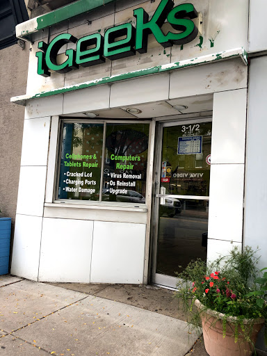 Electronics Repair Shop «iGeeks Cell Phone, Computer and Tablet Repairs», reviews and photos, 3 Lancaster Ave, Ardmore, PA 19003, USA