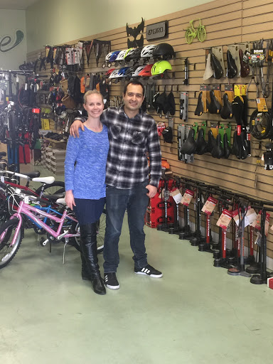 Bicycle Store «Go Green Bicycle Co.», reviews and photos, 118 E Alameda Ave, Burbank, CA 91502, USA