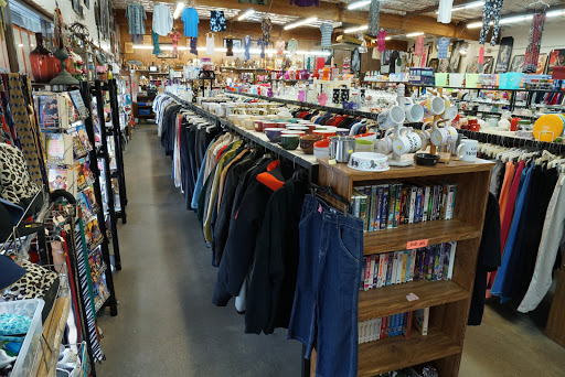 Thrift Store «The Thrift Store», reviews and photos, 6606 Fruitridge Rd, Sacramento, CA 95820, USA