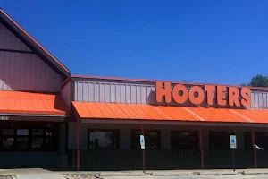 Original Hooters image