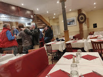 Atmosphère du Restaurant français Café de France à Villers-sur-Mer - n°12