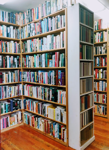 Used Book Store «Winston Smith Books», reviews and photos, 933 Lincoln Way, Auburn, CA 95603, USA