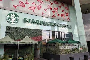 Starbucks Pabellón Metepec image