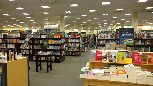 Book Store «Barnes & Noble», reviews and photos, 1446 N Litchfield Rd, Goodyear, AZ 85395, USA