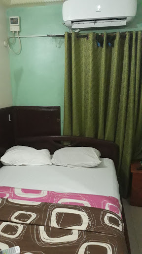 LuxuryCity Hotels Aba, 83b Aba-Owerri Rd, Aba, Nigeria, Hostel, state Abia