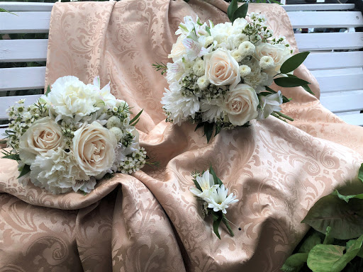 Florist «Parkview Gardens Florist & Greenhouse», reviews and photos, 1925 W Randolph St, St Charles, MO 63301, USA