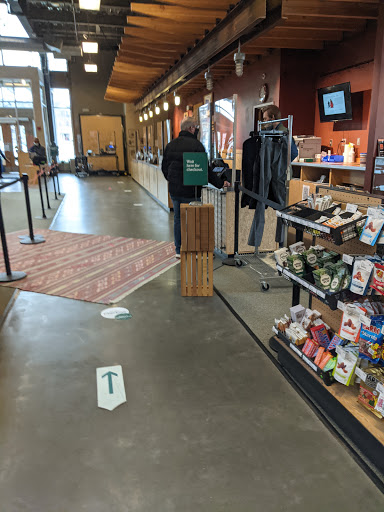 Camping Store «REI», reviews and photos, 22 Chapel View Blvd, Cranston, RI 02920, USA