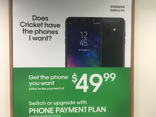 Cell Phone Store «Cricket Wireless», reviews and photos, 3226 Silas Creek Pkwy, Winston-Salem, NC 27103, USA
