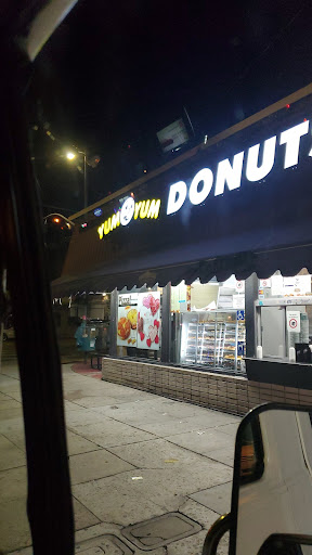 Donut Shop «Yum Yum Donuts», reviews and photos, 16167 Nordhoff St, North Hills, CA 91343, USA