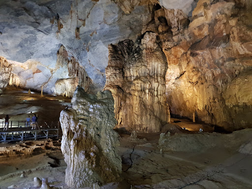 Động Thiên Đường Paradise Cave