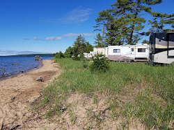 Munising Beach'in fotoğrafı ve yerleşim
