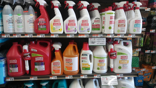 Pet Supply Store «Pet Supplies Plus», reviews and photos, 209 Towne Dr, Elizabethtown, KY 42701, USA