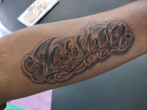 Tattoo Shop «Crazy Cactus Tattoo», reviews and photos, 909 N Hayden Rd, Scottsdale, AZ 85257, USA