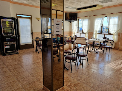 Restaurante Hostal Gomellano - Carretera MADRID-IRÚN, KM 171, 5, 09370 Gumiel de Izán, Burgos, Spain