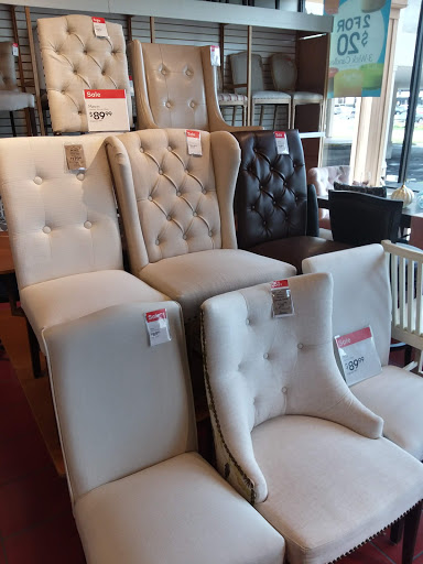 Home Goods Store «Pier 1 Imports», reviews and photos, 1927 W Gray St, Houston, TX 77019, USA