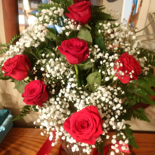 Florist «ROWLETT FLORIST & GIFTS», reviews and photos, 513 W State St, Garland, TX 75040, USA