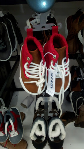 Clothing Store «Old Navy», reviews and photos, 880 Sunrise Hwy, Bay Shore, NY 11706, USA