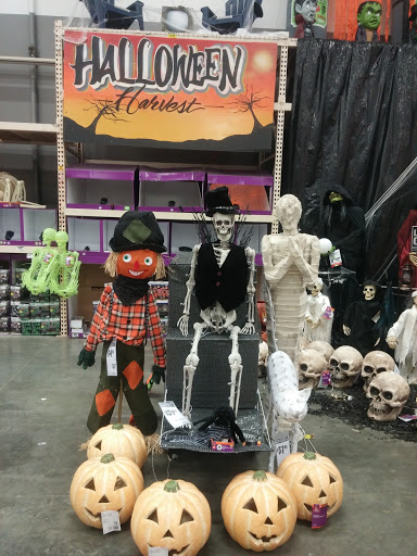 Home Improvement Store «The Home Depot», reviews and photos, 1200 Flower St, Burbank, CA 91502, USA