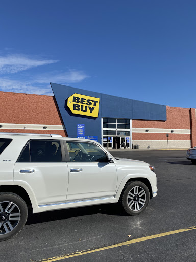 Electronics Store «Best Buy», reviews and photos, 1405 Spring Meadows Dr, Holland, OH 43528, USA