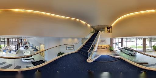 Mercedes Benz Dealer «Mercedes-Benz of Beverly Hills», reviews and photos, 9250 Beverly Blvd, Beverly Hills, CA 90210, USA