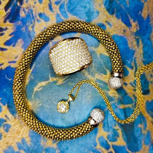 Jewelry Store «Williams Diamond Center», reviews and photos, 2823 London Rd # 4, Eau Claire, WI 54701, USA