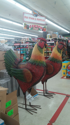 Home Improvement Store «Tractor Supply Co.», reviews and photos, 1803 James L Redman Pkwy, Plant City, FL 33563, USA