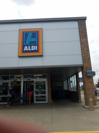 Supermarket «ALDI», reviews and photos, 6810 S 27th St, Oak Creek, WI 53154, USA