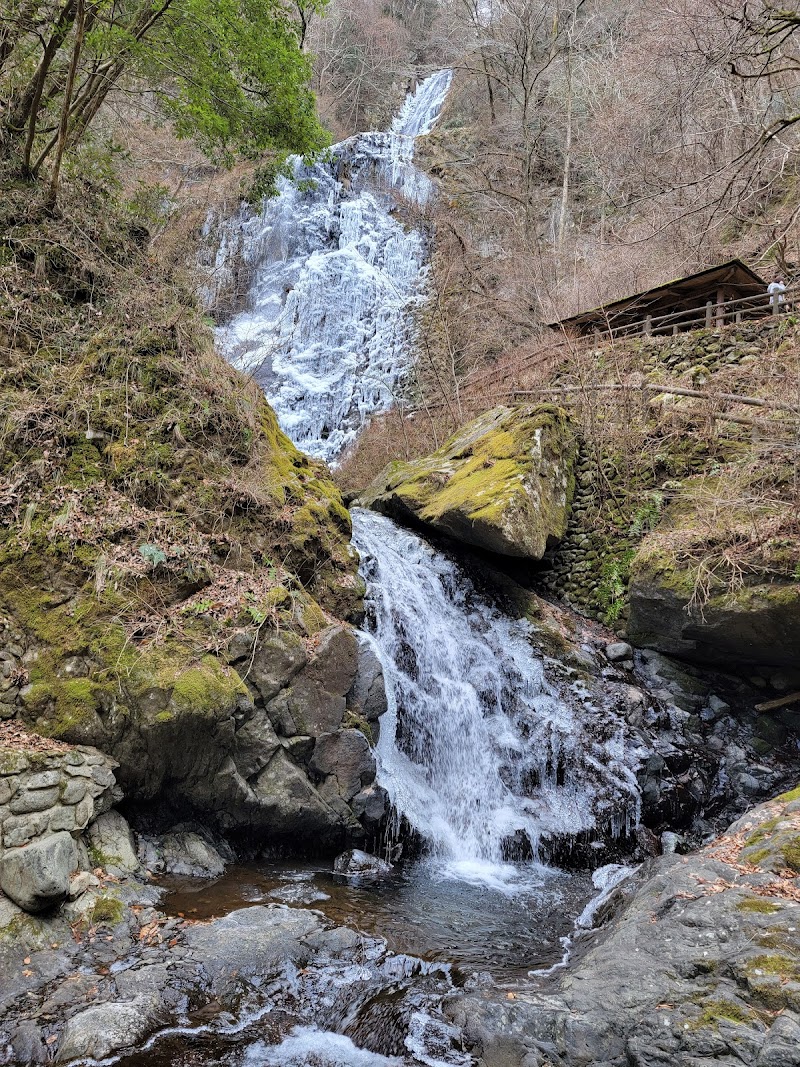 白猪の滝農村公園