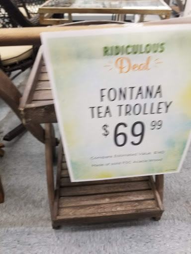 Grocery Store «Grocery Outlet Bargain Market», reviews and photos, 671 E Bidwell St, Folsom, CA 95630, USA