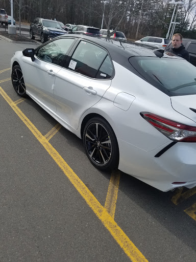 Toyota Dealer «Rockingham Toyota», reviews and photos, 412 S Broadway, Salem, NH 03079, USA