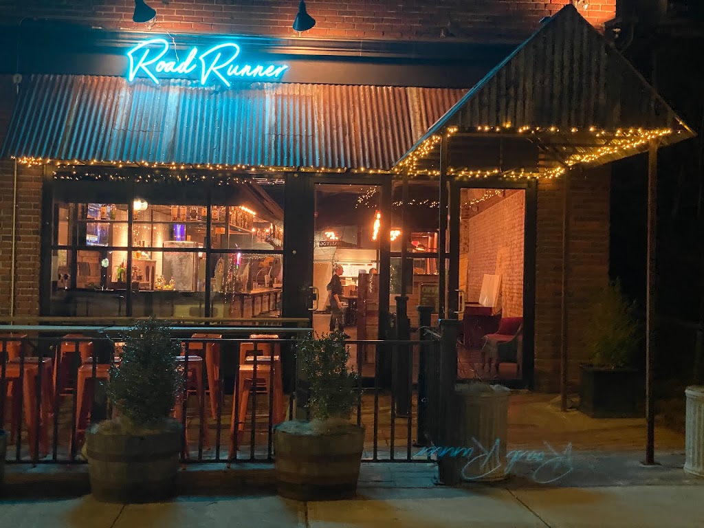 RoadRunner Kitchen + Bar 06605