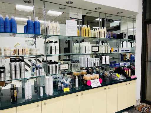 Beauty Salon «Studio 1 Hair Salon & Spa», reviews and photos, 16821 Crabbs Branch Way, Rockville, MD 20855, USA