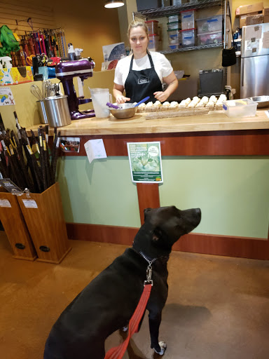 Pet Store «Three Dog Bakery», reviews and photos, 1556 W McEwen Dr #112, Franklin, TN 37067, USA