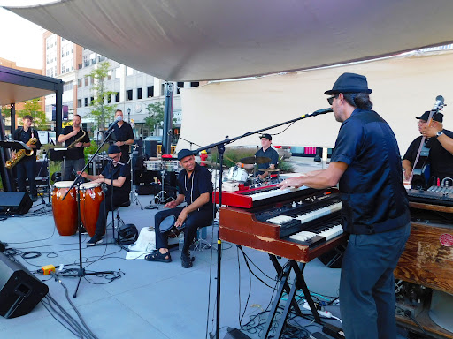 Shopping Mall «Bayshore Town Center», reviews and photos, 5800 N Bayshore Dr, Glendale, WI 53217, USA