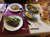 Plats et boissons du Restaurant Auberge Au Relais Du Plessis Bourré à Soulaire-et-Bourg - n°2