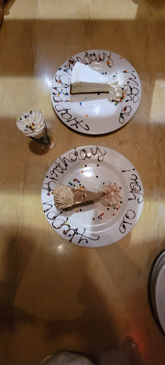 Restaurant «The Cheesecake Factory», reviews and photos, 15301 Ventura Blvd, Sherman Oaks, CA 91403, USA