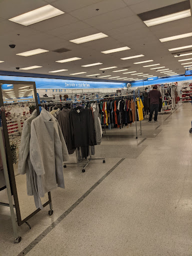 Clothing Store «Ross Dress for Less», reviews and photos, 1700 Lake Woodlands Dr, The Woodlands, TX 77380, USA