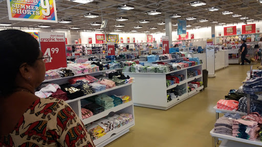 Shopping Mall «Grove City Premium Outlets», reviews and photos, 1911 Leesburg Grove City Rd, Grove City, PA 16127, USA