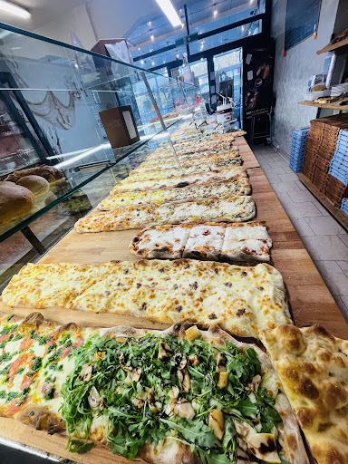 Forno pizzeria Ambra in Marina di Ardea, Città Metropolitana di Roma Capitale