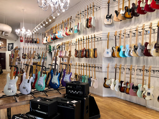 Guitar shops in Chicago