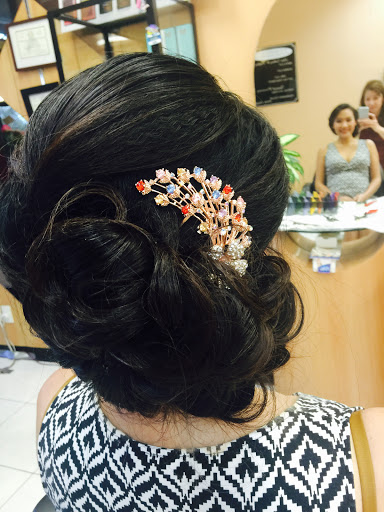 Hair Salon «Luxy Hair Salon», reviews and photos, 9035 Westheimer Rd, Houston, TX 77063, USA