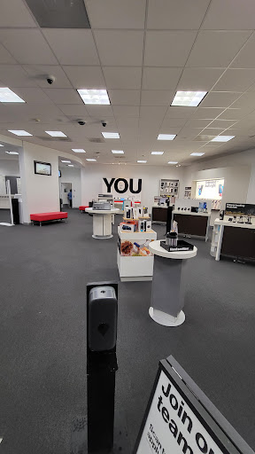 Cell Phone Store «Verizon», reviews and photos, 2912 Main St, Glastonbury, CT 06033, USA