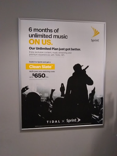 Cell Phone Store «Sprint», reviews and photos, 609 Sw Broadway Ave, Portland, OR 97205, USA