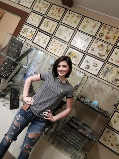 Tattoo Shop «Max Ink Tattoos & Piercing», reviews and photos, 43 Main St, Geneseo, NY 14454, USA