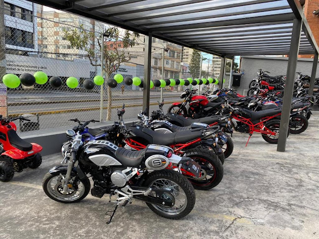 Thunder Motos - 6 de Diciembre - Tienda de motocicletas