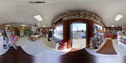 Grocery Store «La Misma Luna Supermarket», reviews and photos, 2901-2977 London Rd, Eau Claire, WI 54701, USA