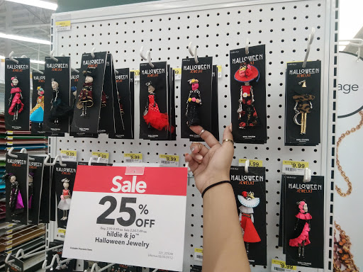 Fabric Store «Jo-Ann Fabrics and Crafts», reviews and photos, 8062 N Blackstone Ave, Fresno, CA 93720, USA