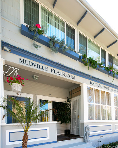 Mudville Flats - Luxury Room, Convention, Boutique Hotel, Downtown Vacation Rental Hotel