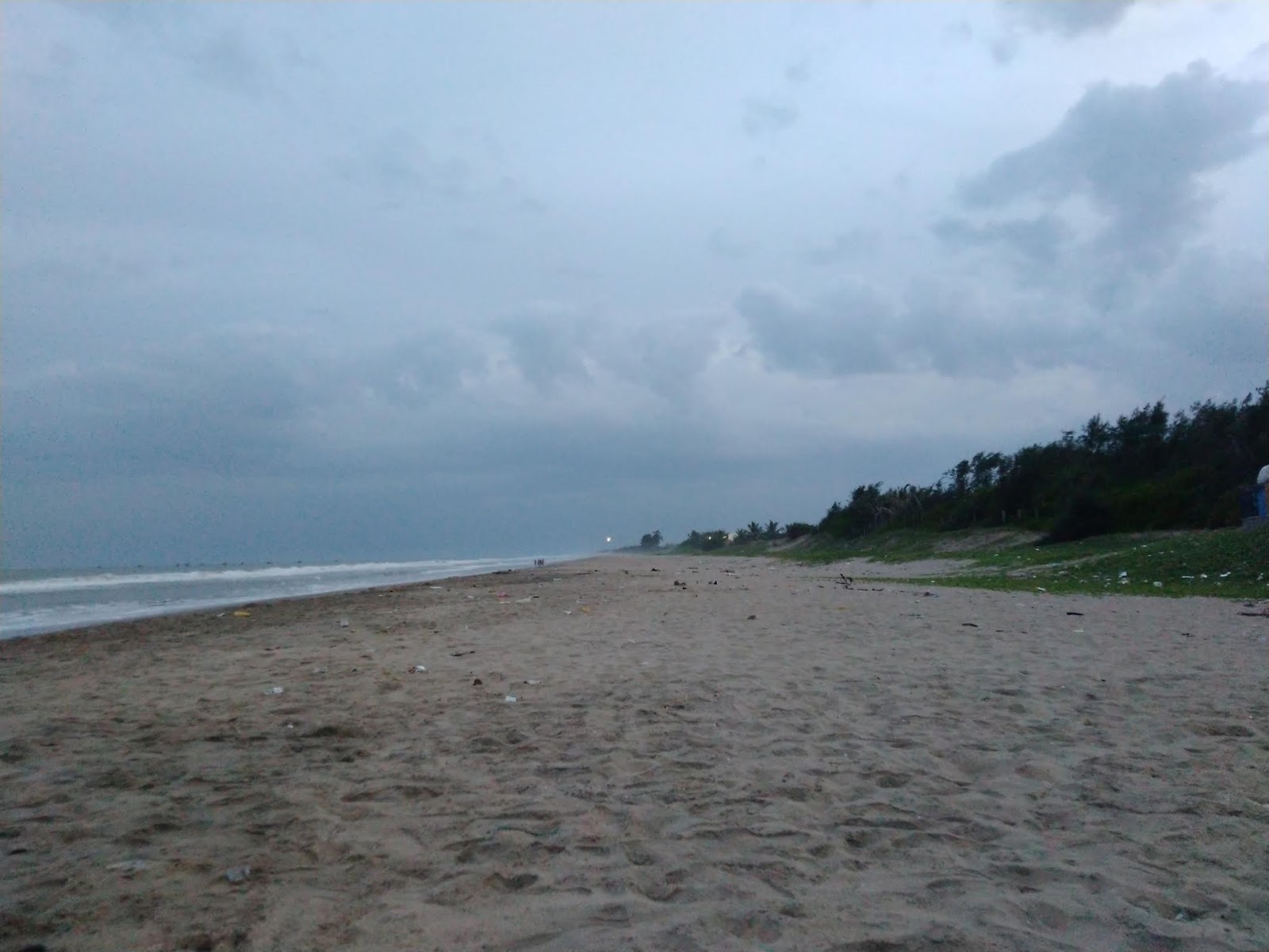 Photo de Thirtavari Beach - endroit populaire parmi les connaisseurs de la détente