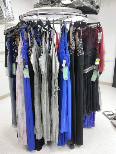 Shopping Mall «New London Plaza Shopping Center», reviews and photos, 2296 Henry Clower Blvd SW, Snellville, GA 30078, USA